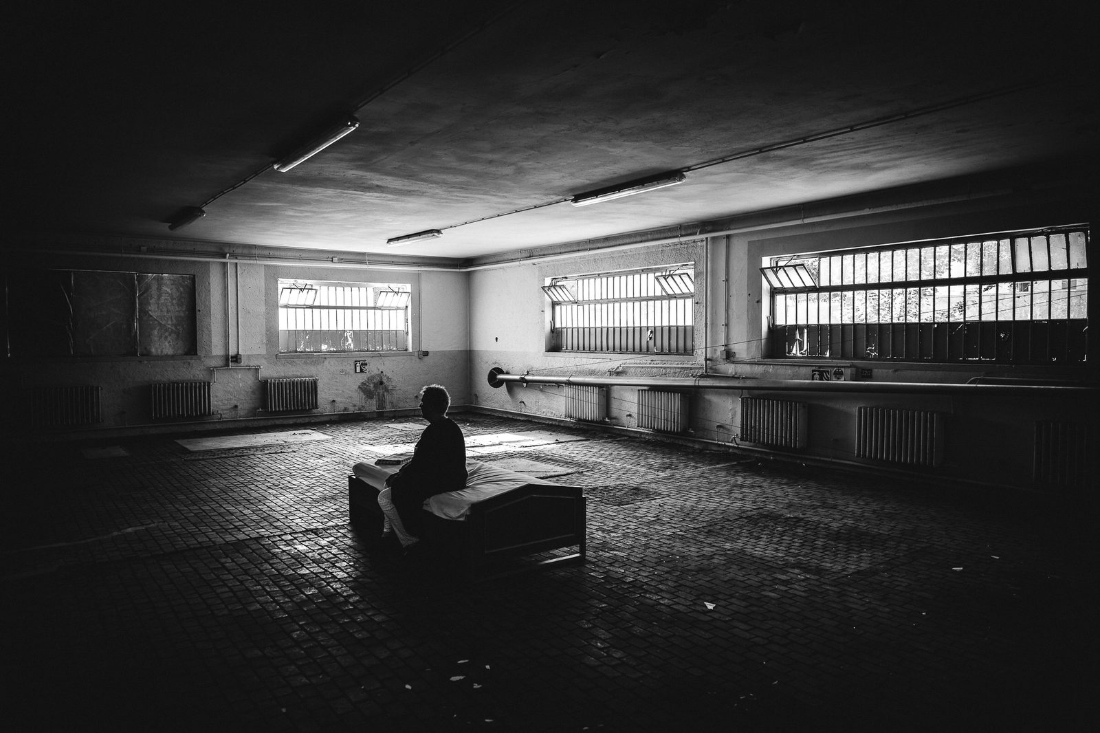 Fotoprojekt „Sehen Sie hin!“ – gestellte Szene zum Thema Pflegenotstand